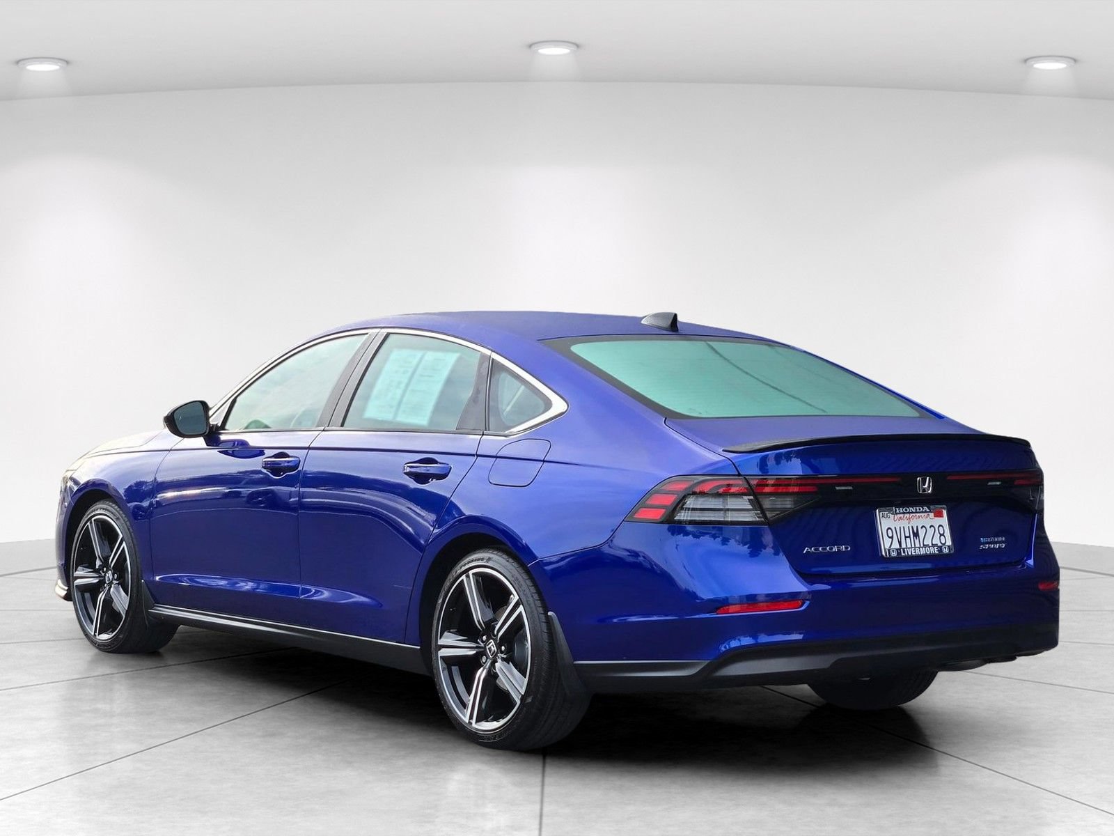 Used 2025 Honda Accord Sport image 6