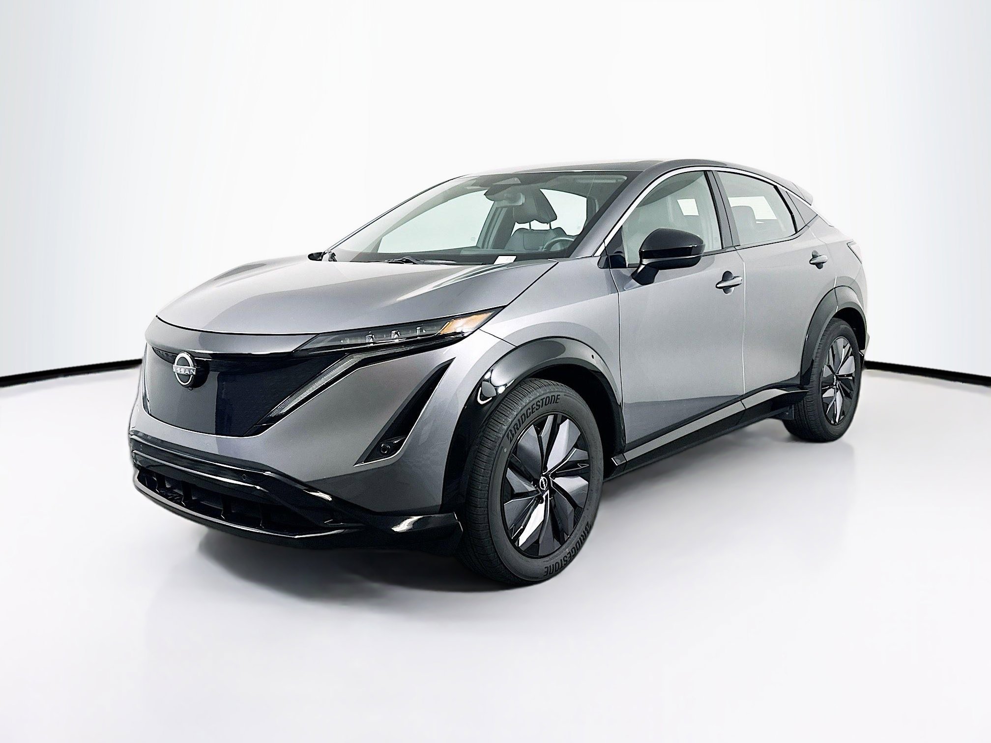 Used 2023 Nissan Ariya FWD image 3