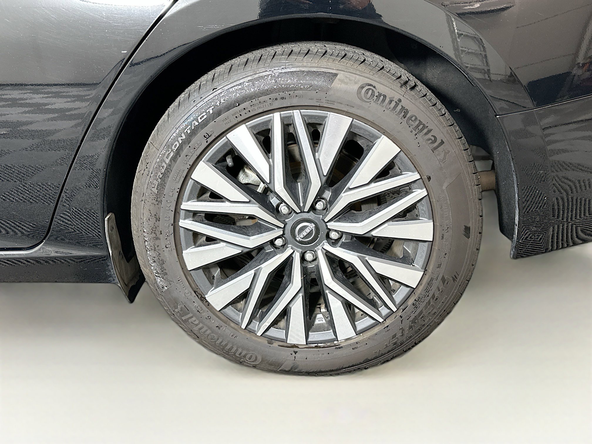 Used 2024 Nissan Altima 2.5 SV image 11