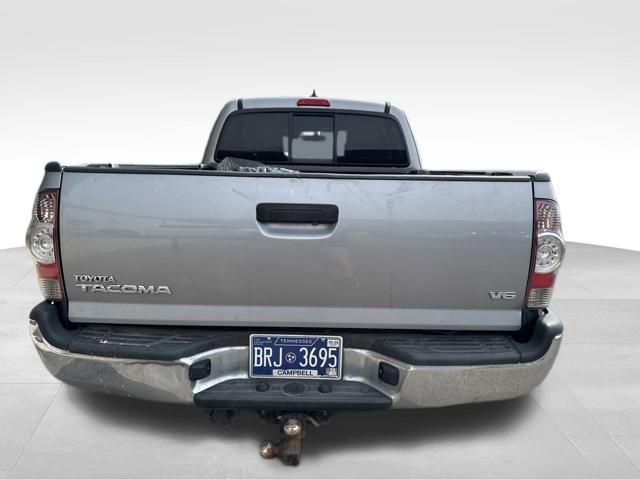 Used 2015 Toyota Tacoma 4x4 Access Cab V6 w/ TRD Off-Road Package image 11