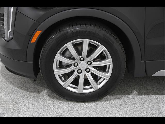 Certified 2022 Cadillac XT4 Premium Luxury w/ Technology Package AWD/4WD image 24