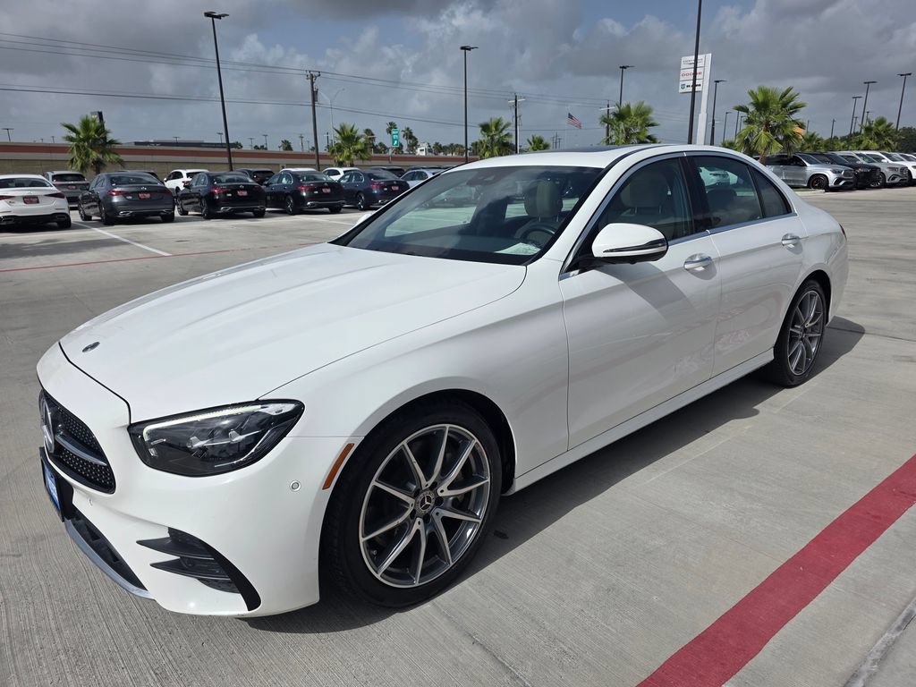 Used 2022 Mercedes-Benz E 350 Sedan image 3