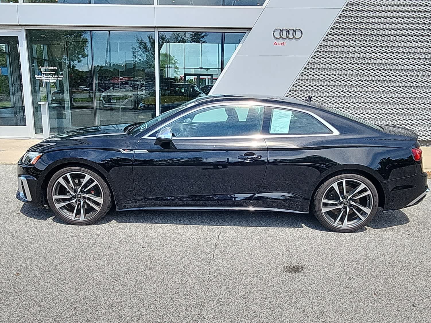 Used 2023 Audi S5 Premium Plus w/ Premium Plus AWD/4WD image 2