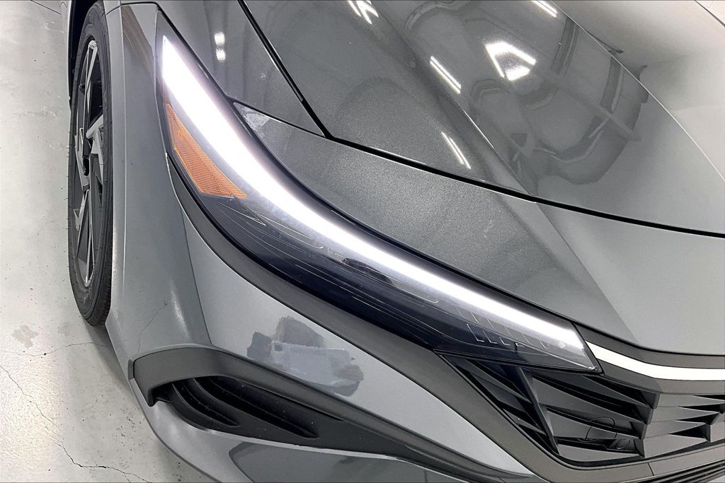 New 2026 Hyundai Elantra SEL Sport FWD image 28