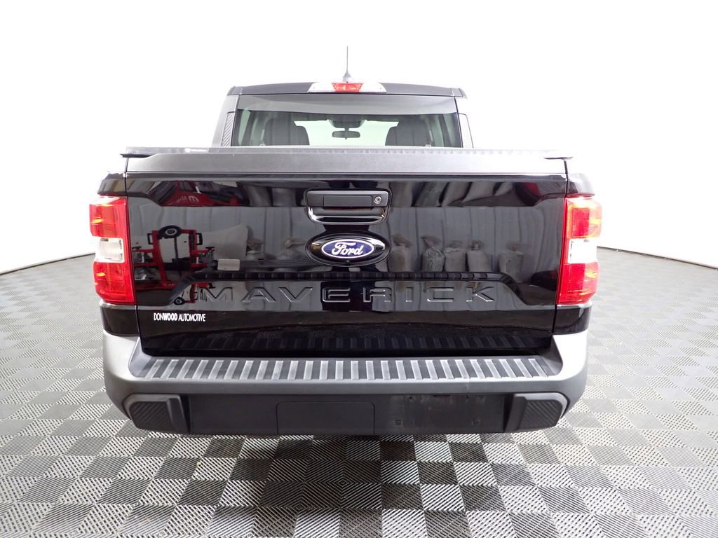 Used 2025 Ford Maverick XL FWD image 14