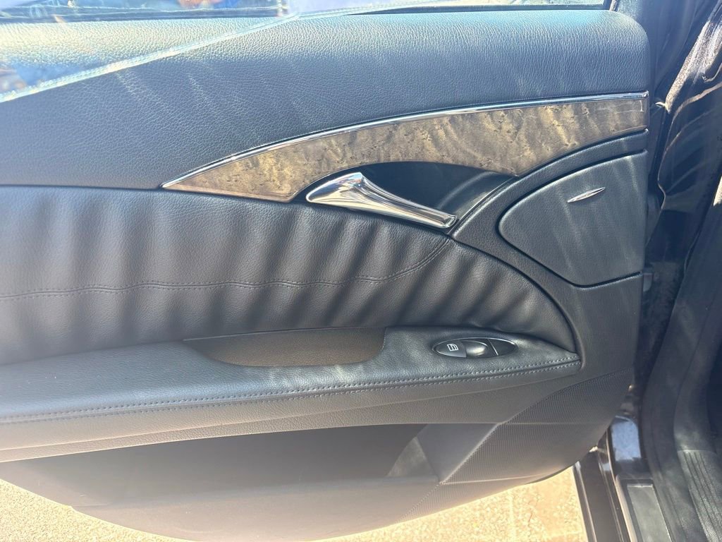 Used 2008 Mercedes-Benz E 550 Sedan image 18