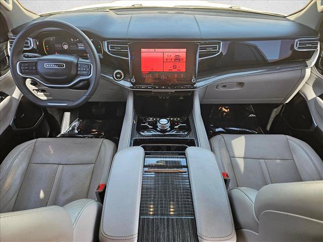Used 2022 Jeep Wagoneer Series III w/ Premium Group I AWD/4WD image 20