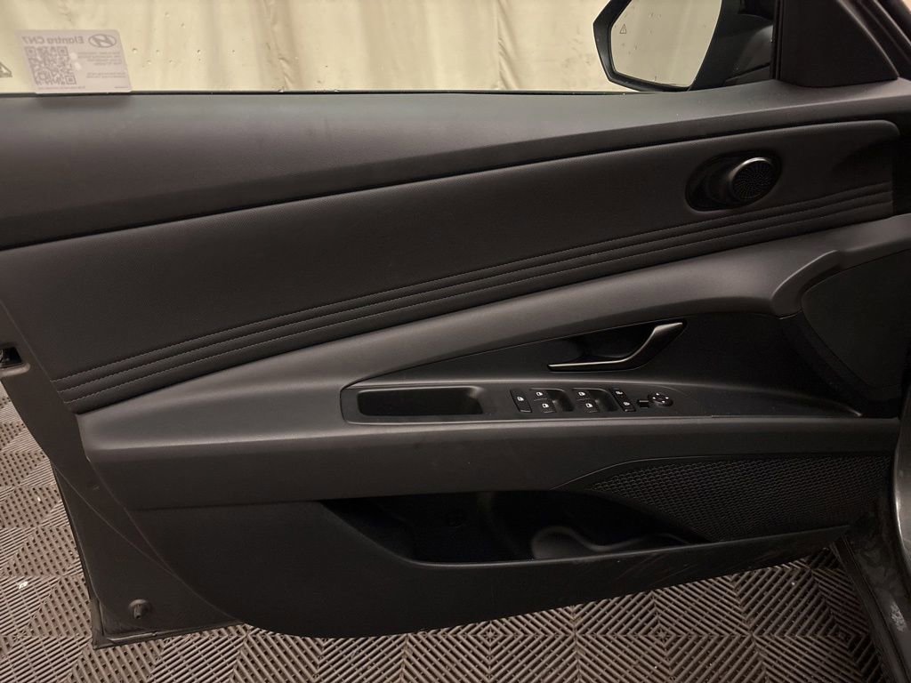 Certified 2026 Hyundai Elantra Sport FWD image 11