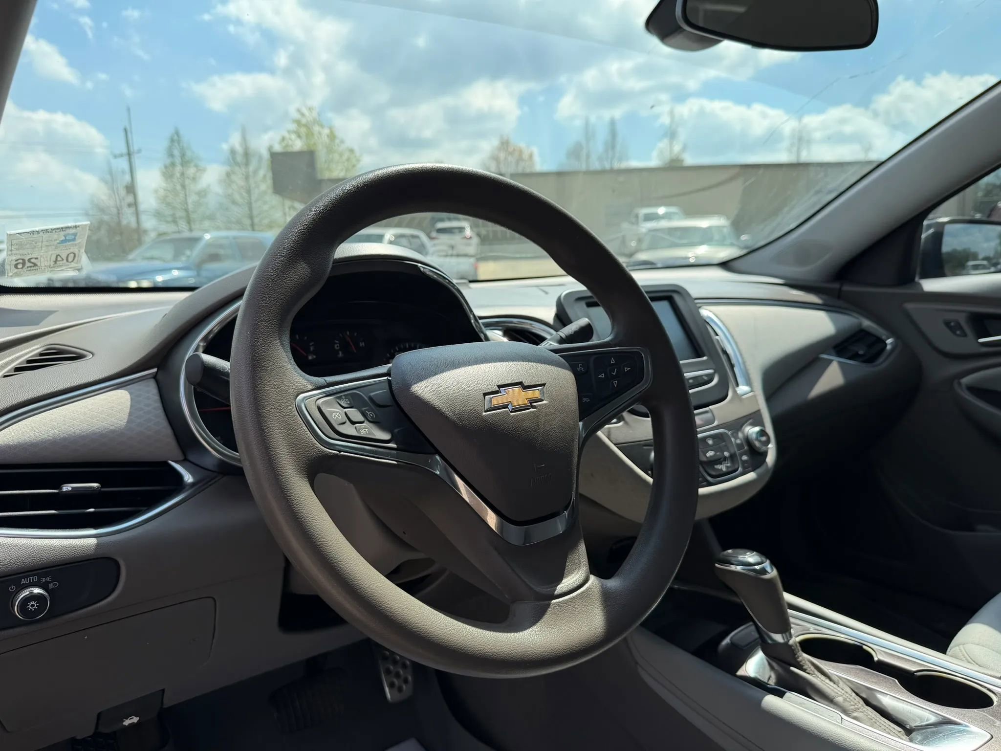 Used 2016 Chevrolet Malibu LT FWD image 10