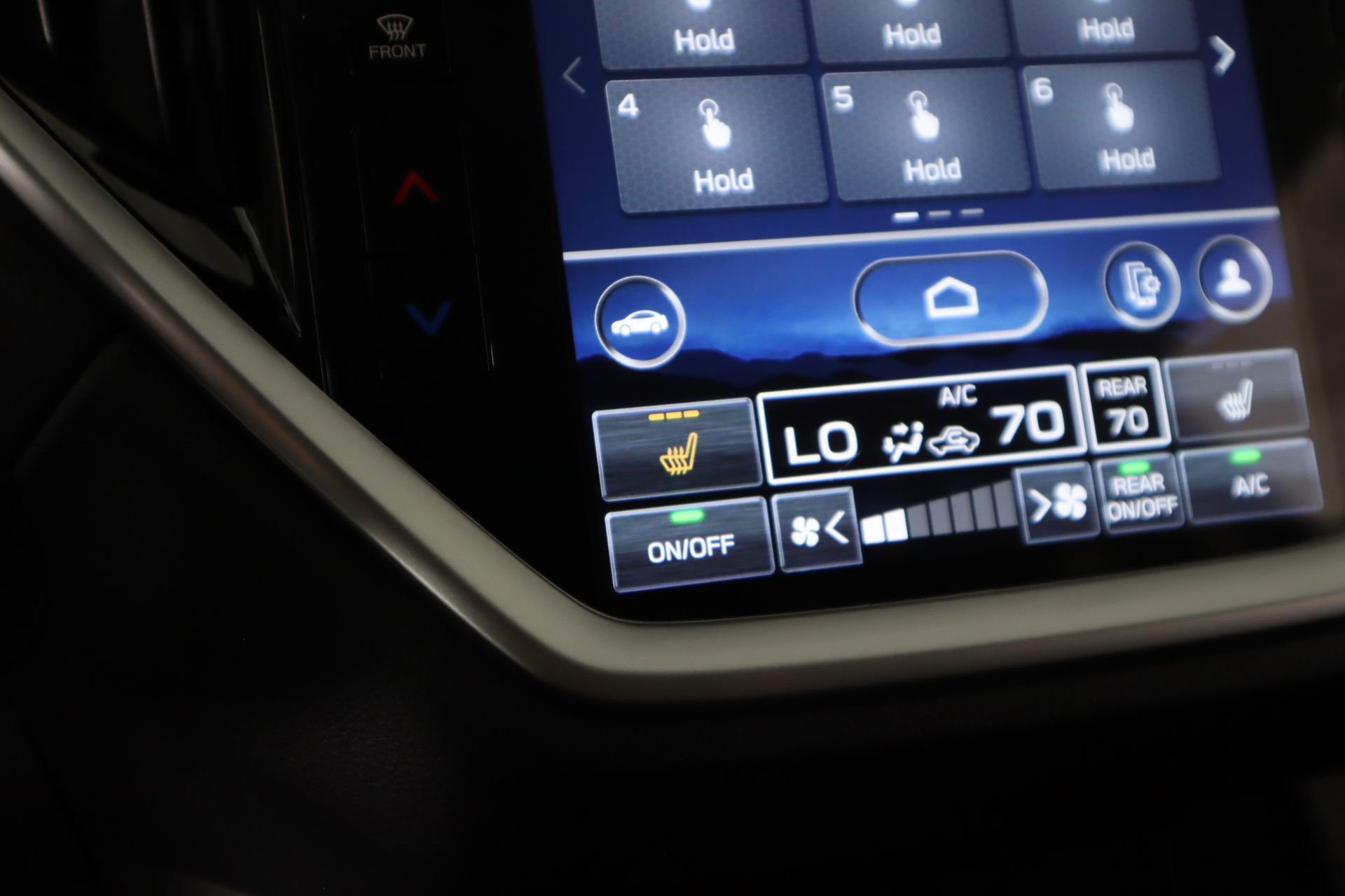 Used 2023 Subaru Ascent Premium image 7