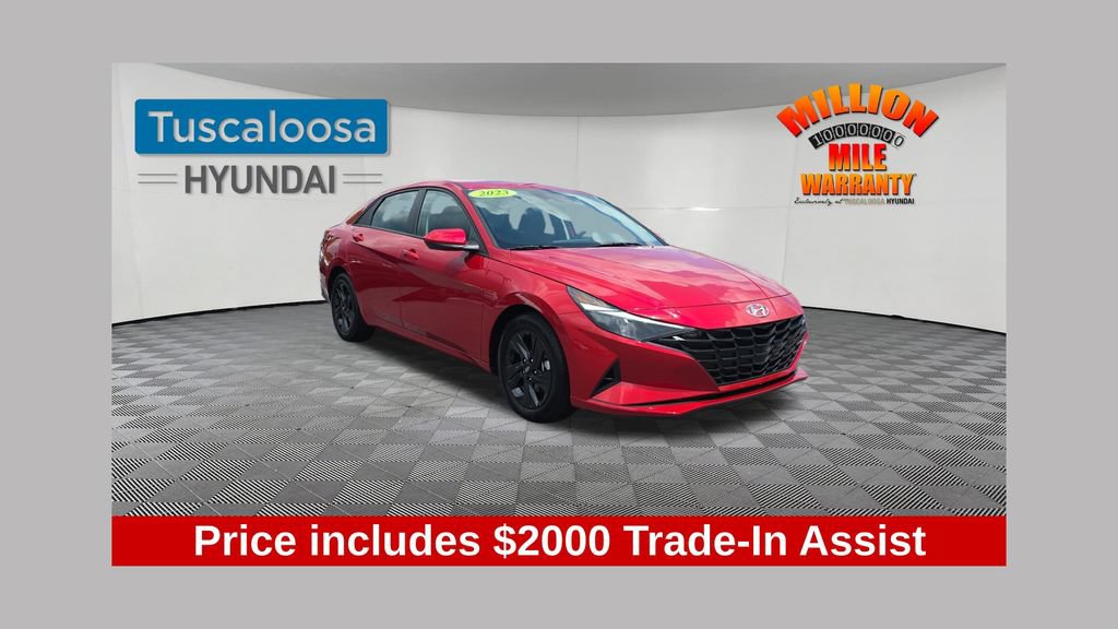Used 2023 Hyundai Elantra SEL FWD image 1