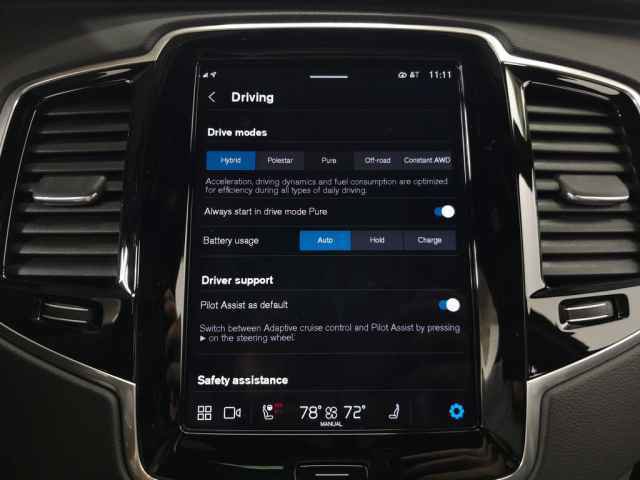 Certified 2024 Volvo XC90 T8 Ultimate w/ Protection Package Premier image 32