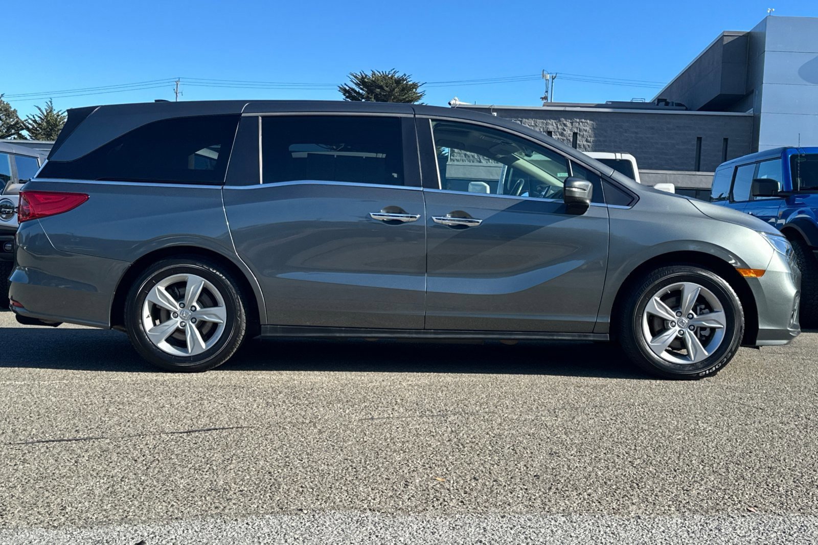 Used 2018 Honda Odyssey EX-L image 3
