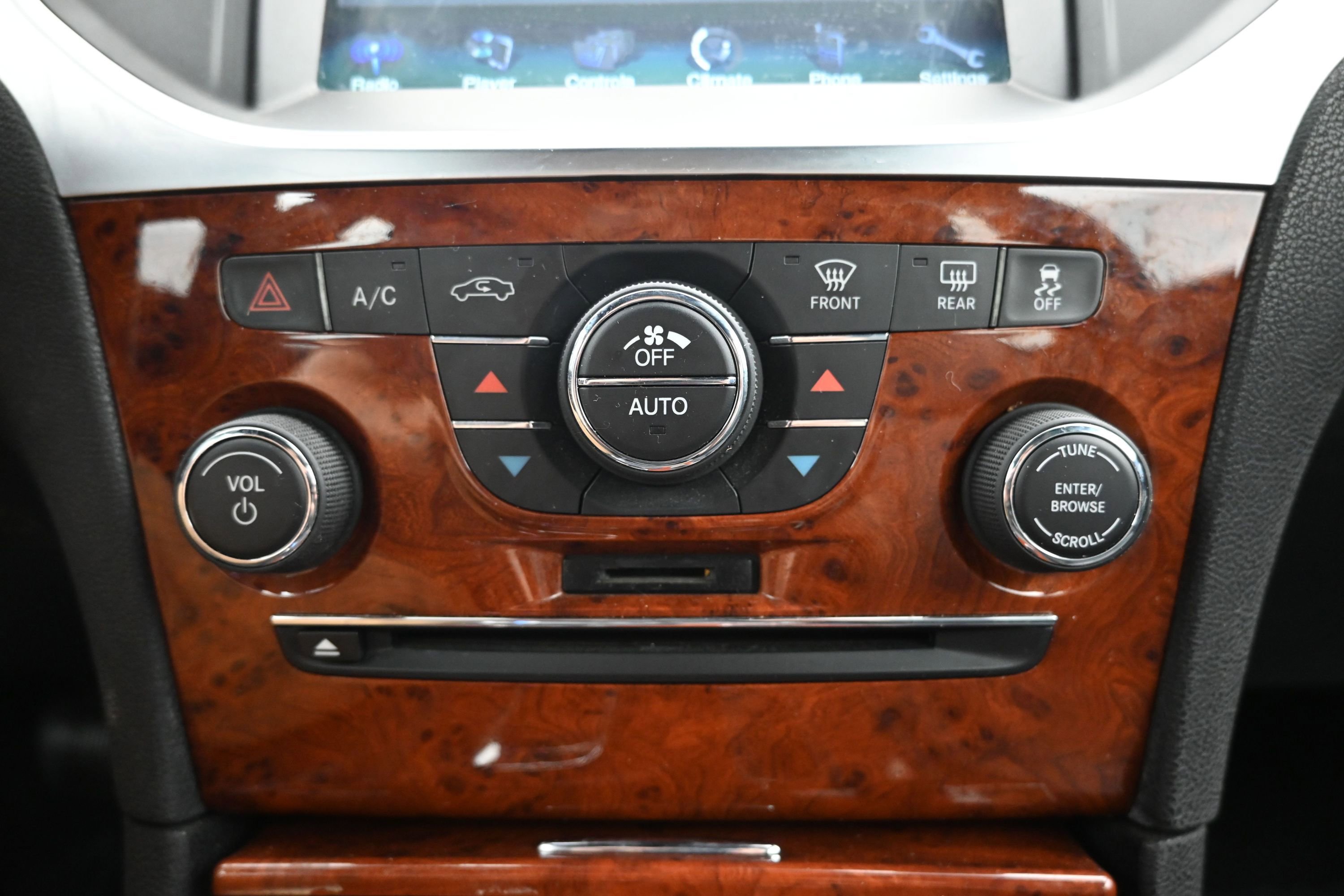 Used 2013 Chrysler 300 RWD image 15