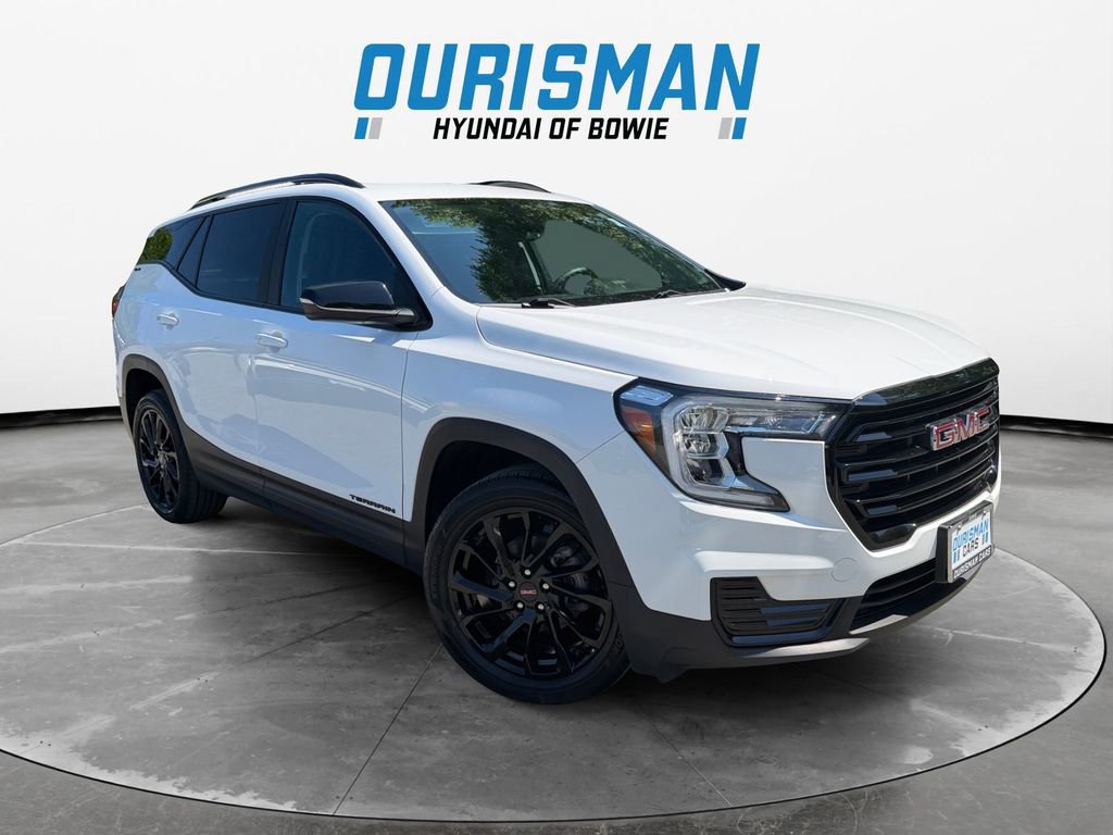 Used 2023 GMC Terrain SLE w/ Driver Convenience Package AWD/4WD image 1