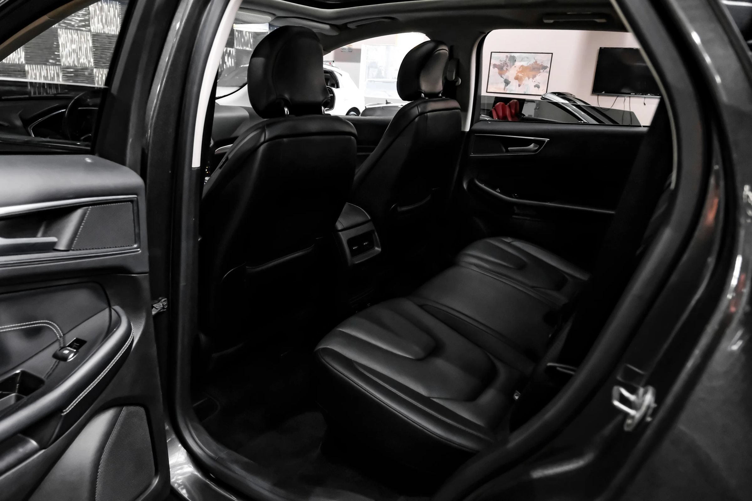 Used 2017 Ford Edge Titanium w/ Equipment Group 301A FWD image 48