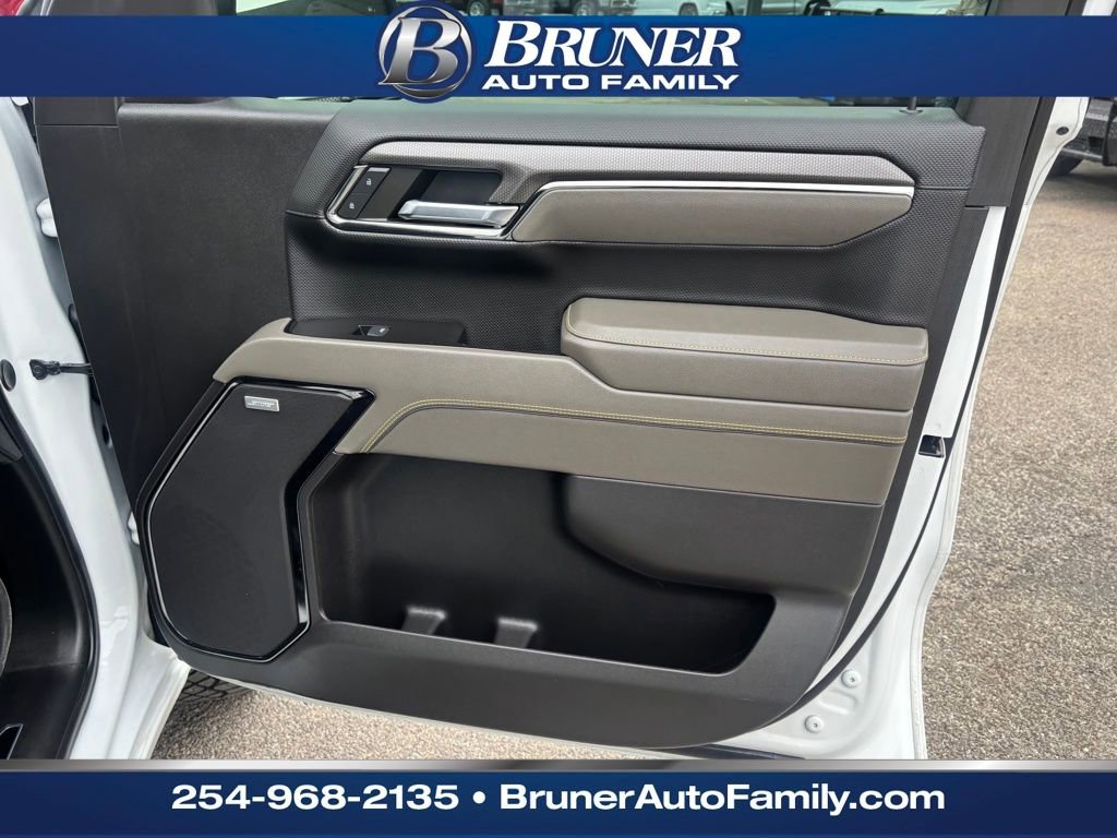 Used 2024 Chevrolet Silverado 1500 ZR2 w/ Technology Package image 15