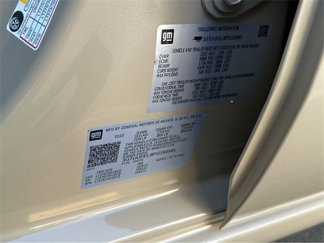 Used 2023 GMC Sierra 1500 AT4X image 45