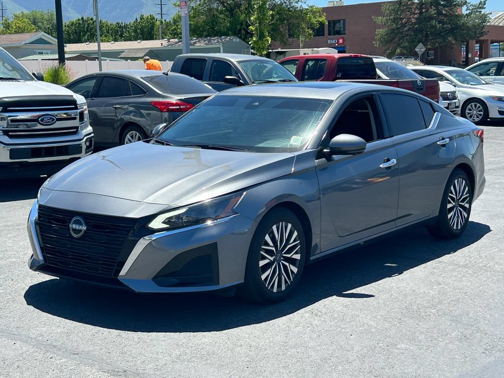 Used 2023 Nissan Altima 2.5 SL FWD image 9