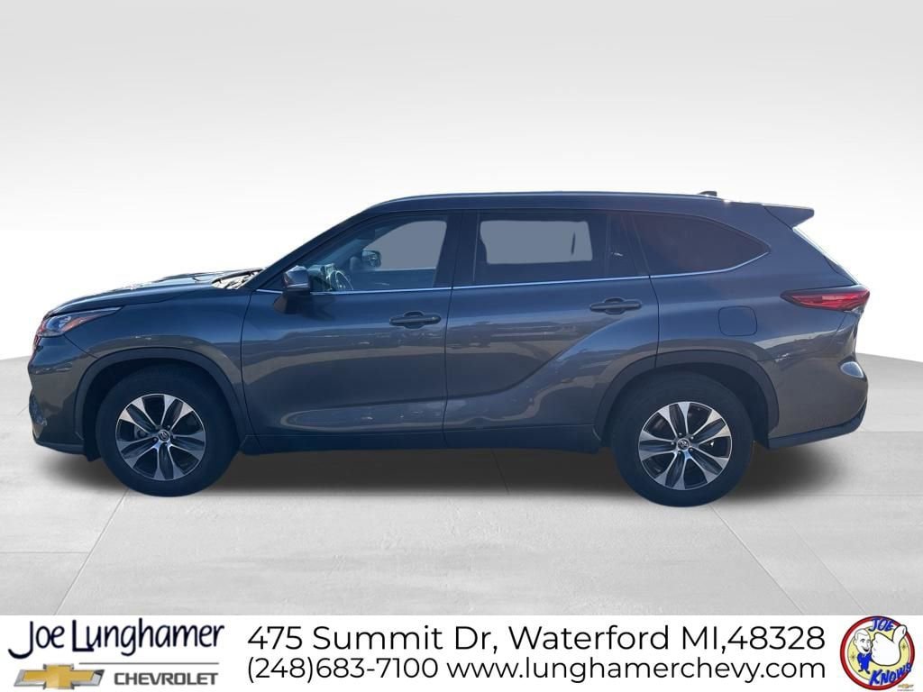 Used 2020 Toyota Highlander XLE FWD image 21