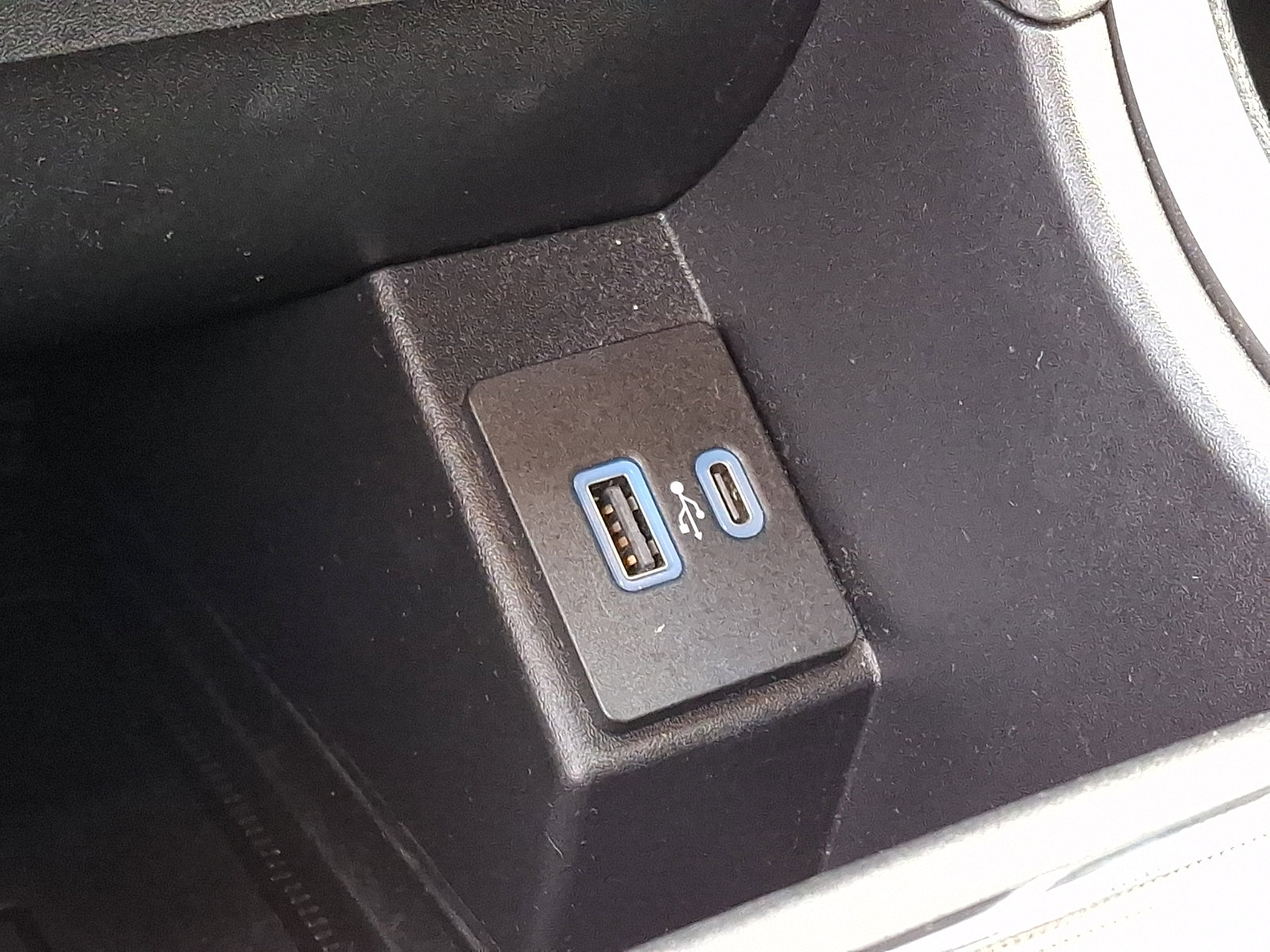 Certified 2022 Ford Edge SEL w/ Convenience Package image 26