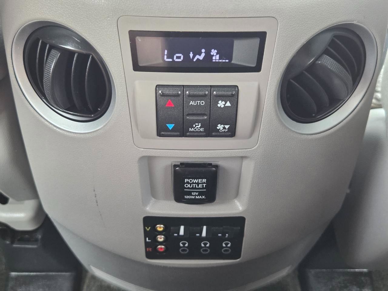 Used 2015 Honda Pilot SE image 25