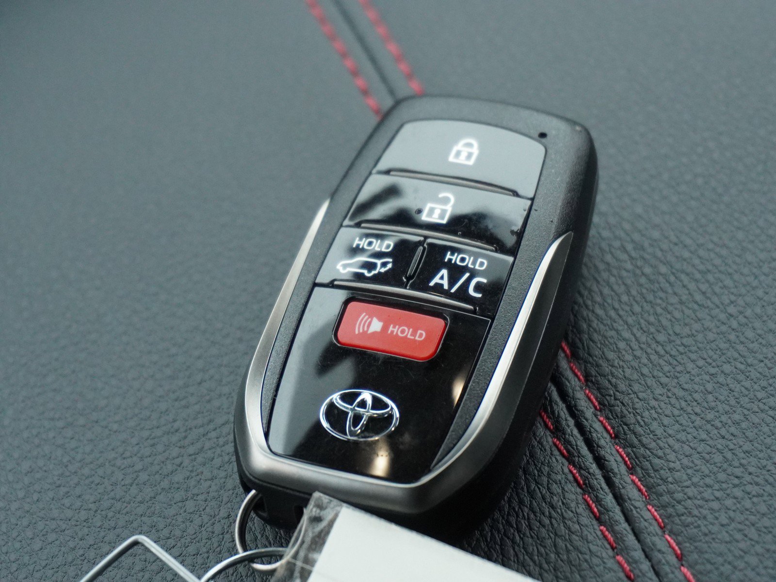 New 2025 Toyota RAV4 XSE image 20