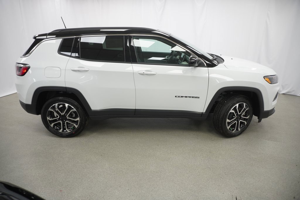 Certified 2024 Jeep Compass Limited w/ Sun and Sound Group image 11