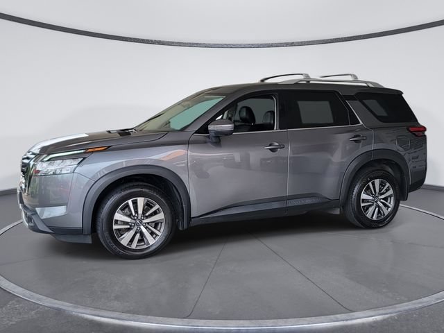 Used 2024 Nissan Pathfinder SL AWD/4WD image 5