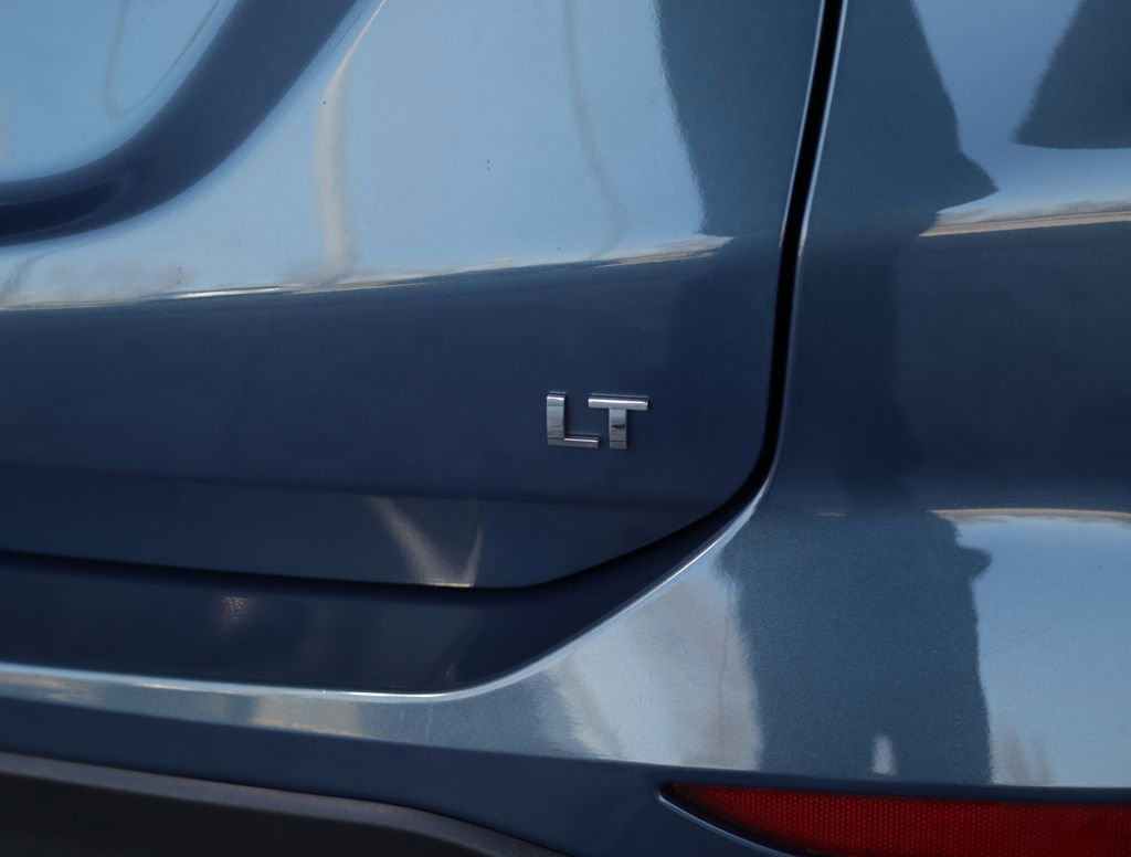 Used 2024 Chevrolet Equinox LT w/ LPO, Floor Liner Package FWD image 32