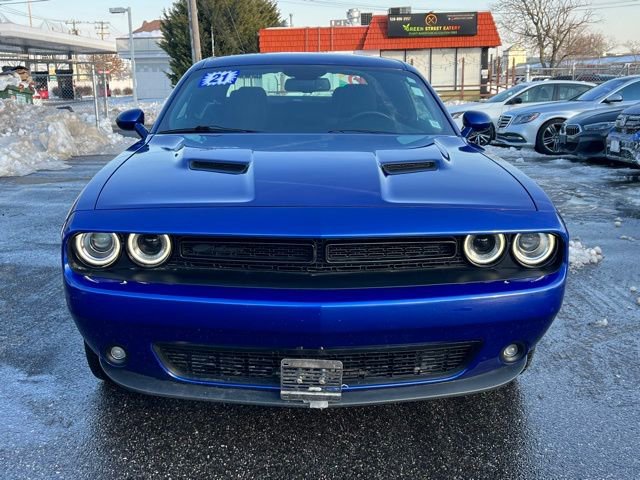 Used 2021 Dodge Challenger SXT w/ Blacktop Package image 2