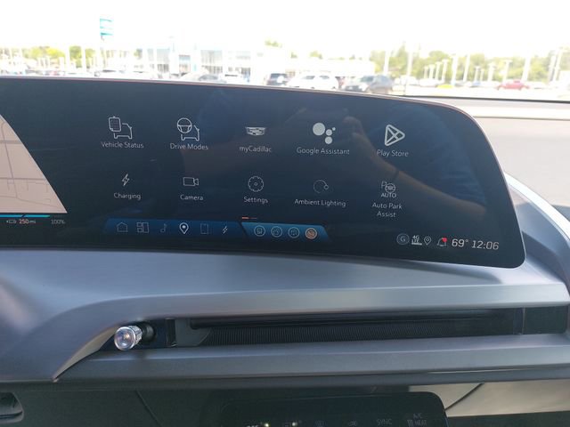 Used 2026 Cadillac Vistiq Luxury image 23