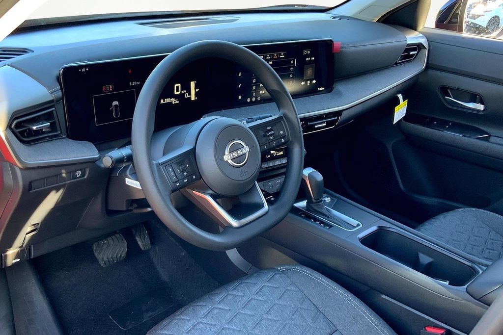 Used 2026 Nissan Kicks SV FWD image 8