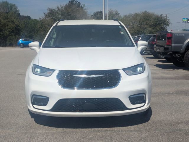 Used 2022 Chrysler Pacifica Touring-L image 8