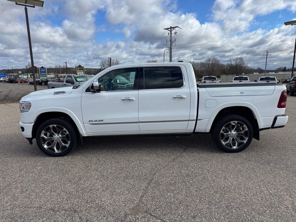 Used 2022 RAM 1500 Limited AWD/4WD image 2