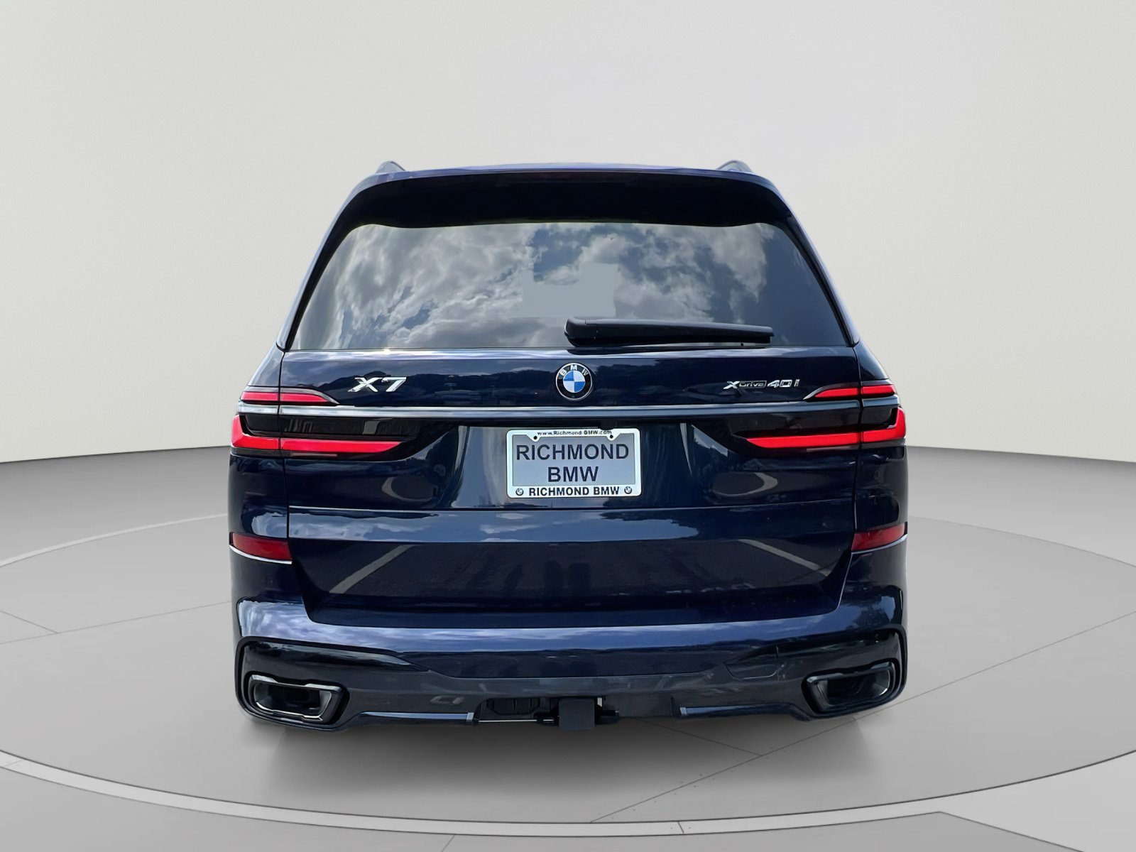 New 2027 BMW X7 xDrive40i w/ M Sport Package AWD/4WD image 4