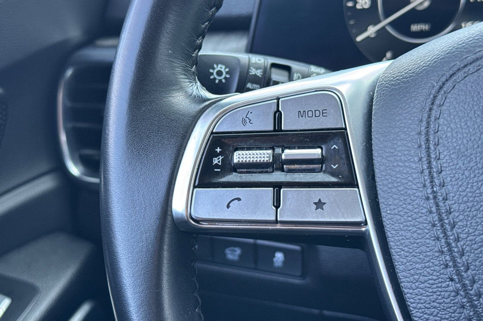 Used 2023 Kia Telluride SX image 32