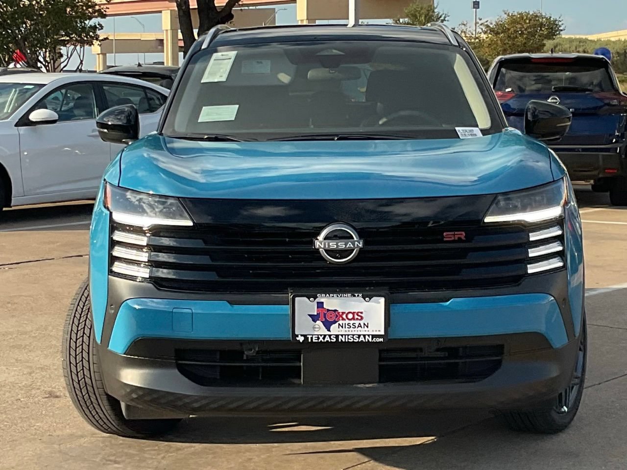 New 2027 Nissan Kicks SR FWD image 2