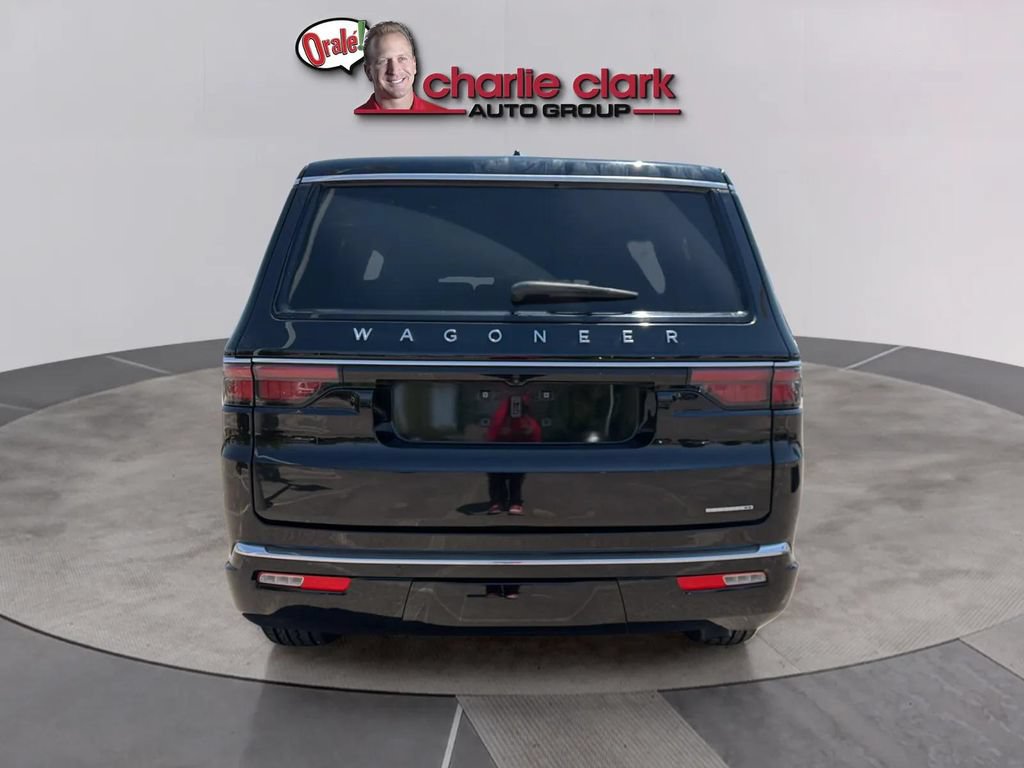 Used 2024 Jeep Wagoneer Series II AWD/4WD image 4