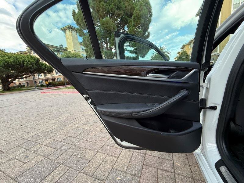 Used 2020 BMW 530i w/ Convenience Package RWD image 52