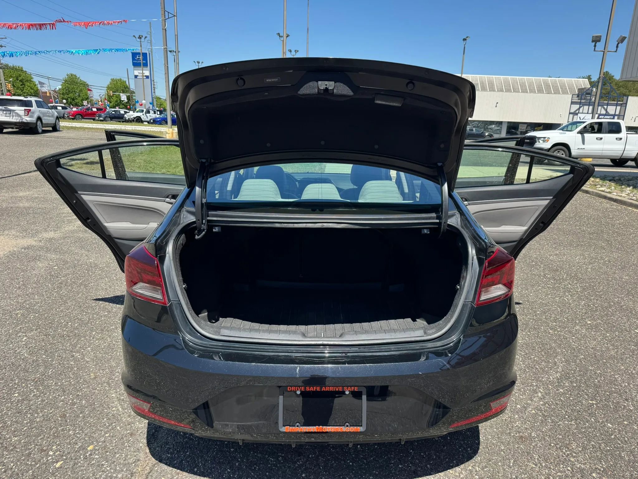 Used 2019 Hyundai Elantra Value Edition FWD image 12