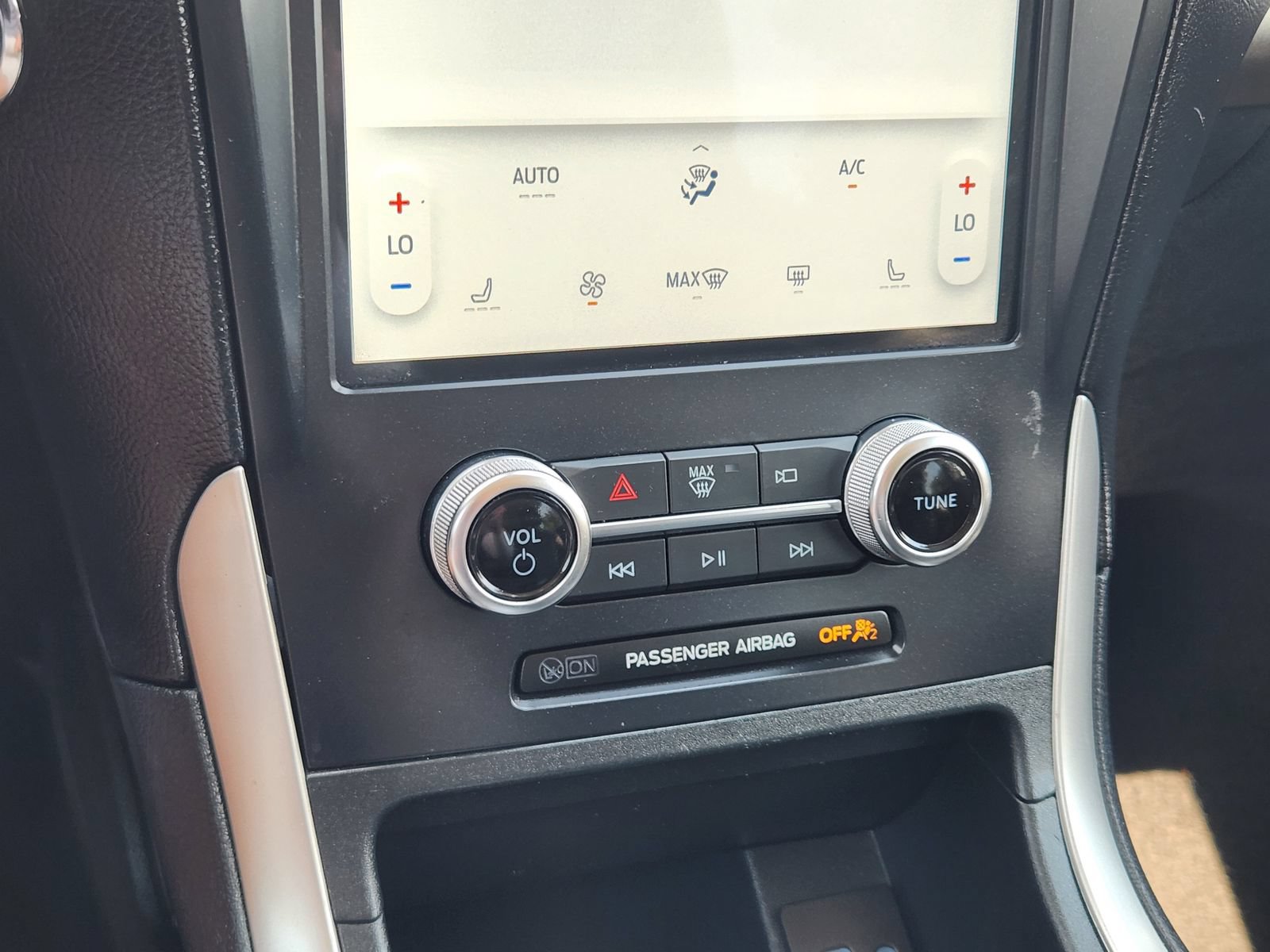 Used 2024 Ford Edge SEL AWD/4WD image 21