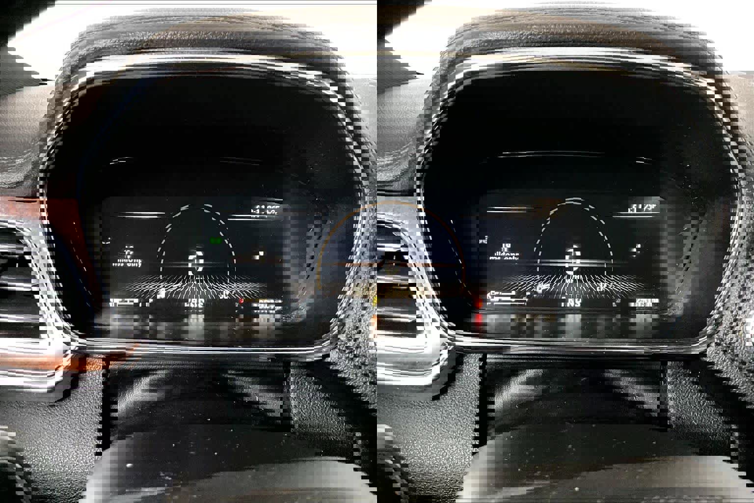 Used 2018 Lincoln Continental Reserve w/ Continental Climate Package image 25