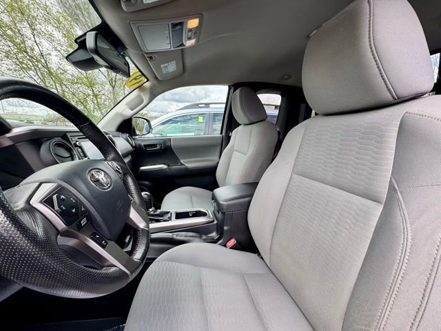Used 2019 Toyota Tacoma SR5 AWD/4WD image 13