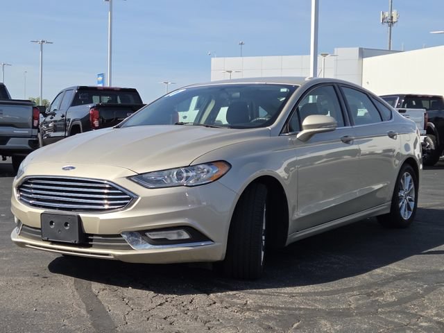 Used 2017 Ford Fusion SE w/ Fusion SE Technology Package FWD image 15