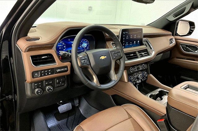 Used 2024 Chevrolet Tahoe High Country image 13