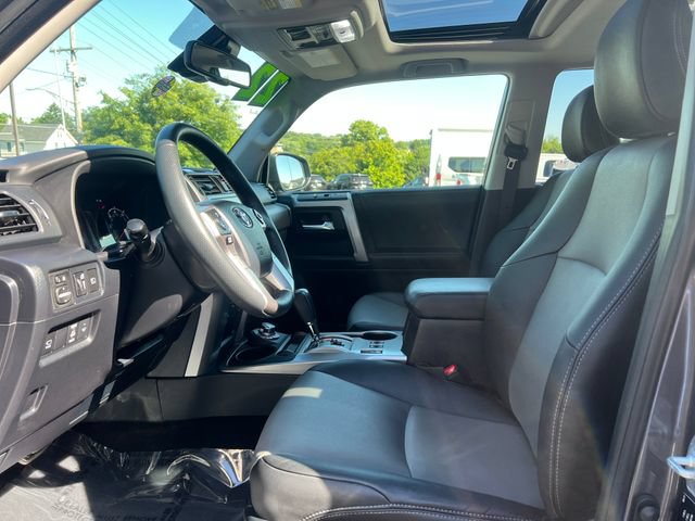 Used 2022 Toyota 4Runner SR5 Premium w/ Moonroof Package AWD/4WD image 10