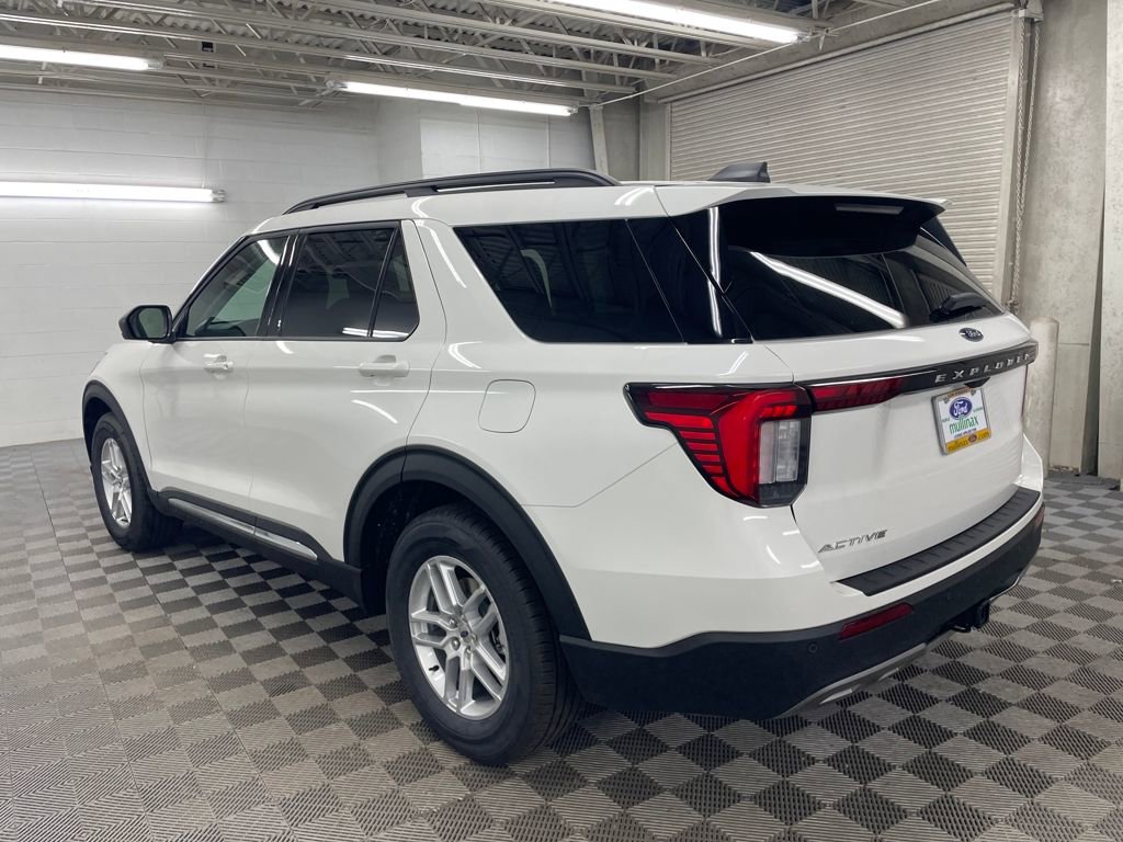 New 2025 Ford Explorer Active w/ Active Comfort Package image 9