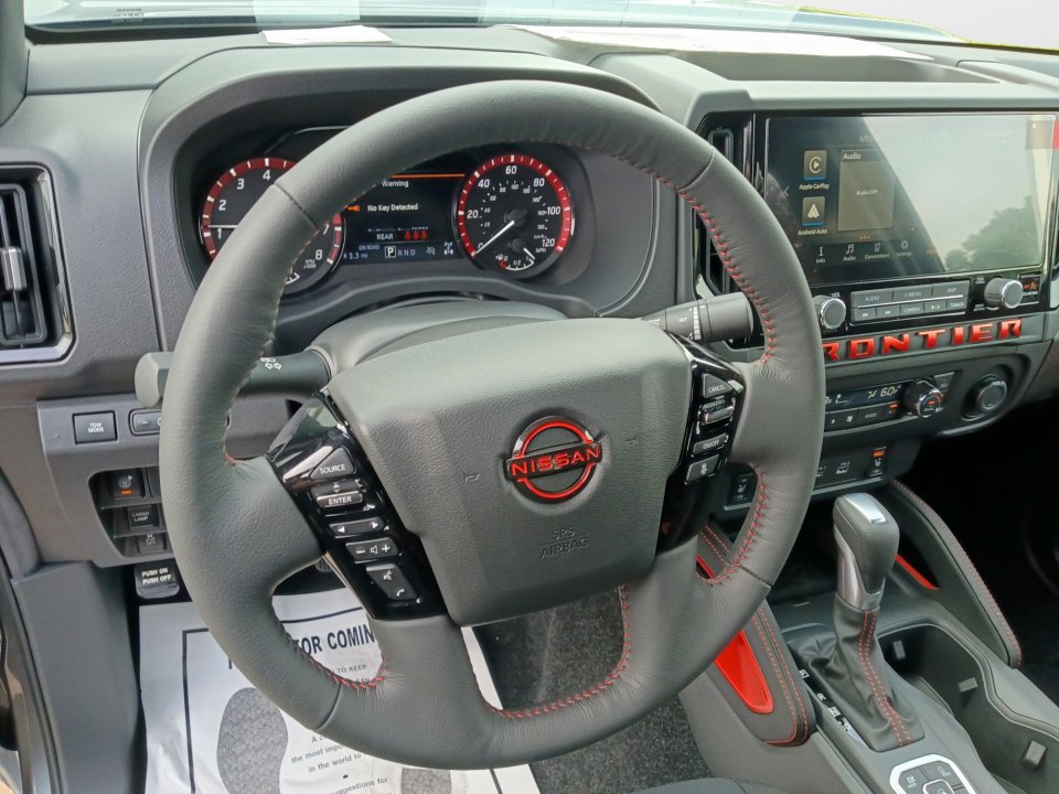 New 2026 Nissan Frontier PRO-4X w/ Tow Package AWD/4WD image 10