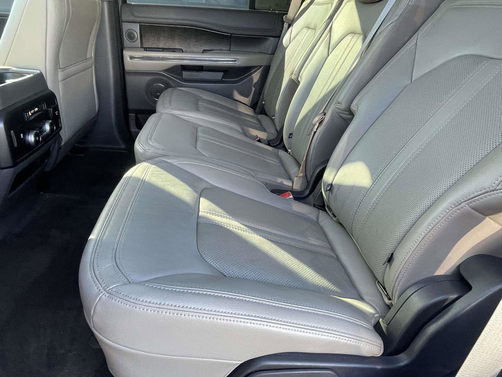 Used 2019 Ford Expedition Limited w/ Equipment Group 302A image 5